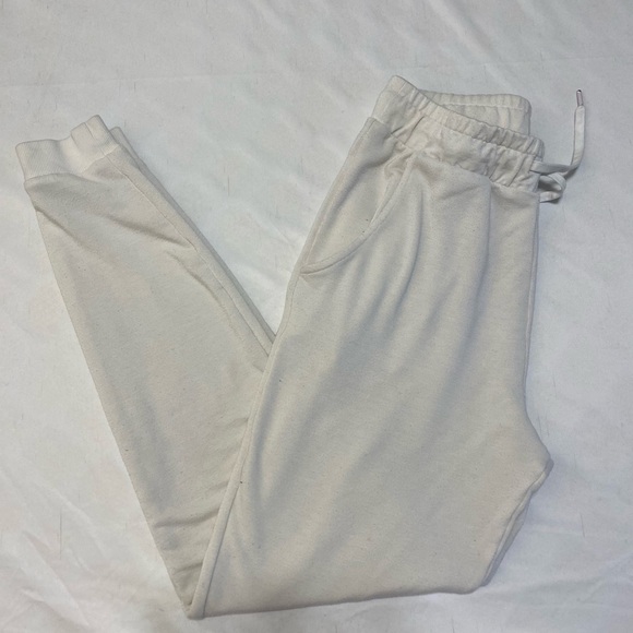 Gymshark Pippa Training Joggers - White - Picture 14 of 15